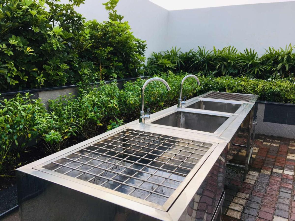 Gold Bee Dormitary Service Apartment Ho Chi Minh City Bagian luar foto